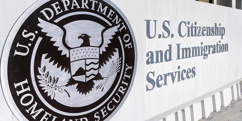 USCIS Công Bố Hướng Dẫn Nộp Đơn Điều Chỉnh Trạng Thái